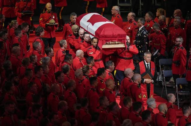 October 4, 2023, LANGLEY, BC, CANADA: Pallbearers carry RCMP Const. Rick O Brien s casket into a regimental funeral in Langley, B.C., on Wednesday, October 4, 2023. O Brien, 51, was killed last month while executing a search warrant at a home in Coquitlam. LANGLEY CANADA - ZUMAc35_ 20231004_zaf_c35_094 Copyright: xDarrylxDyckx