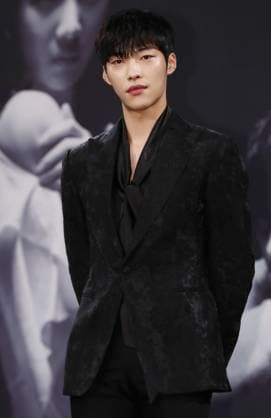 S. Korean actor Woo Do-hwan S. Korean actor Woo Do-hwan South Korean actor Woo Do-hwan, who stars in the new drama The Great Seducer, poses for a photo during a publicity event in Seoul on March 8, 2018. The first episode of the drama will be aired by the MBC TV network on March 12. (Yonhap) 2018-03-09 09:14:12 < 1980-2018 YONHAPNEWS AGENCY. .> ¼¿ïƯº°½Ã EDITORIAL USE ONLY Copyright: xx PYH2018030902380034400 YonhapxNewsx yonphotos130188