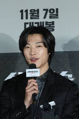 S. Korean actor Woo Do-hwan S. Korean actor Woo Do-hwan South Korean actor Woo Do-hwan, who stars in the new movie The Divine Move 2: The Wrathful, attends a a media preview in Seoul on Oct. 29, 2019. The flick, which tells the story of a Go gambler, will hit local screens on Nov. 7. (Yonhap) 2019-10-29 20:44:03 < 1980-2019 YONHAPNEWS AGENCY. .> ¼¿ïƯº°½Ã EDITORIAL USE ONLY Copyright: xx PYH2019102921680034400 YonhapxNewsx yonphotos158088