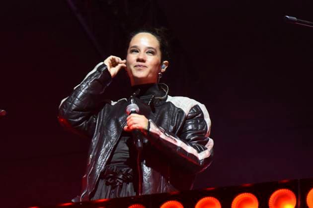 November 26, 2023, Mexico City, Ciudad de Mexico, Mexico: November 25, 2023, Mexico City, Mexico: Mexican singer Ximena Sario±ana, performs on stage as part of the Coca Cola Flow Fest 2023 Reggaeton music Festival at Autodromo Hermanos Rodriguez. on November 25, 2023 in Mexico City, Mexico. Mexico City Mexico - ZUMAe321 20231126_zea_e321_104 Copyright: xEssenexHernandez xEyepixxGroupx