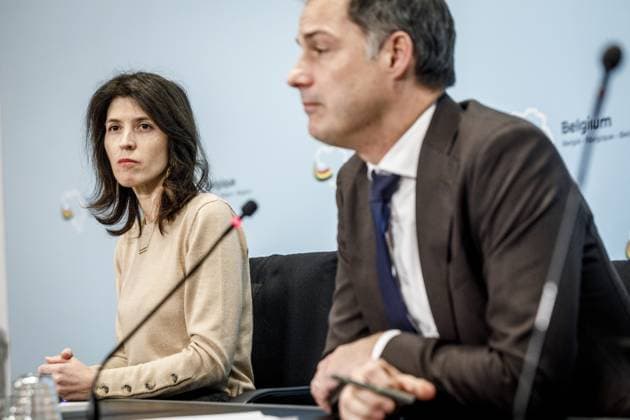News Bilder des Tages Prime Minister Alexander De Croo pictured during a press conference after the restricted cabinet meeting reached an agreement on the distribution of newspapers. HATIMxKAGHAT 82172954