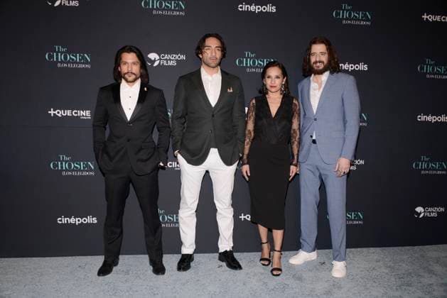 February 19, 2024, Mexico City, Ciudad de Mexico, Mexico: February 19, 2024, Mexico City, Mexico: (L-R) Shahar Isaac, Abe Bueno Jallad, Vanessa Benavente and Jonathan Roumie attend the red carpet of The Chosen Tv series season 4 premiere at Cinepolis Miyana. on February 19, 2024, Mexico City, Mexico. Mexico City Mexico - ZUMAe321 20240219_zea_e321_062 Copyright: xCarlosxTischler xEyepixxGroupx
