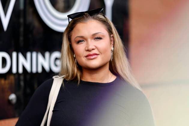 Fitness-Influencerin Sophia Thiel vor der Abfahrt zur 2. Show der 17. Staffel der RTL-Tanzshow Let s Dance . Köln, 01.03.2024 NRW Deutschland Copyright: xChristophxHardtx