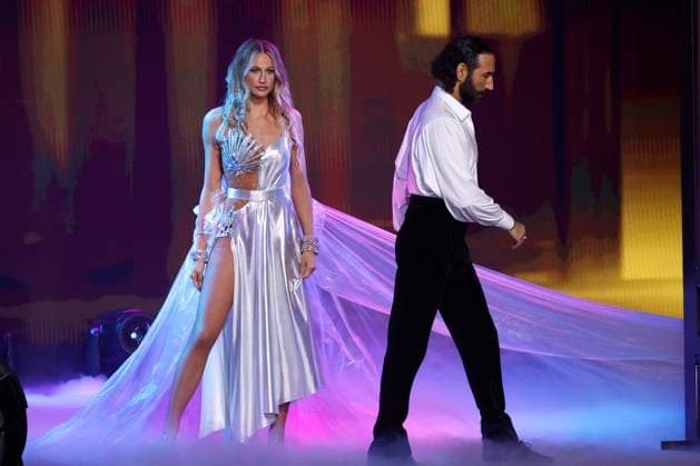 Lulu Lewe mit Massimo Sinato in der zweiten Live-Show der 17. Staffel der RTL-Tanzshow Let s Dance im MMC Coloneum. Köln, 08.03.2024