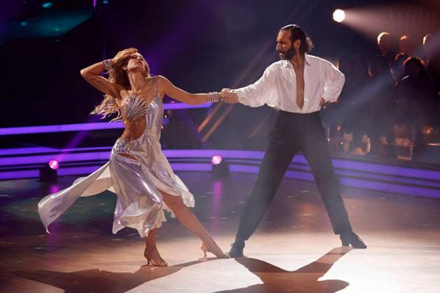 Lulu Lewe mit Massimo Sinato in der zweiten Live-Show der 17. Staffel der RTL-Tanzshow Let s Dance im MMC Coloneum. Köln, 08.03.2024
