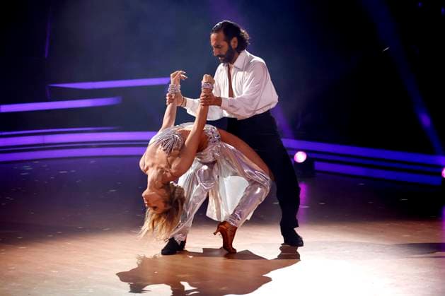 Lulu Lewe mit Massimo Sinato in der zweiten Live-Show der 17. Staffel der RTL-Tanzshow Let s Dance im MMC Coloneum. Köln, 08.03.2024
