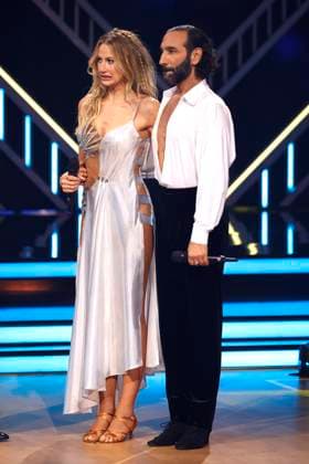 Lulu Lewe mit Massimo Sinato in der zweiten Live-Show der 17. Staffel der RTL-Tanzshow Let s Dance im MMC Coloneum. Köln, 08.03.2024