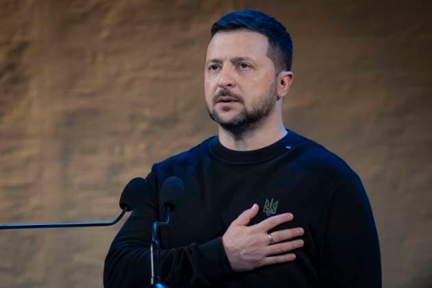 Ukraine, Wolodymyr Selenskyj während Verleihung des Taras Schewtschenko Preises in Kiew March 9, 2024, Kiev, Ukraine: Ukrainian President Volodymyr Zelenskyy stands for the national anthem during the award ceremony for the 2024 Taras Shevchenko National Prize, March 9, 2024 in Kiev, Ukraine. The award recognizes artists, poets, journalists, composers, and theater figures for their outstanding contribution to the development of Ukrainian culture. Kiev Ukraine - ZUMAp138 20240309_zaa_p138_007 Copyright: xUkrainexPresidency UkrainianxPrex