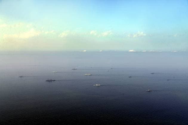 Golf von Oman, Marine-Manöver von China, Russland und Iran March 13, 2024, Undefined, Iran: Iranian, Russian, and Chinese warships conducted the â€oePhoto Ex†exercise and offensive formations in Iran s territorial waters during a joint military drill in southern Iran. The new warships of the Islamic Revolution Guards Corps (IRGC) have participated in a joint naval drill in the Indian Ocean. Naval forces from Iran, Russia, and China have jointly launched the ongoing drill, known as â€oeMarine Security Belt 2024â€Â. Martyr Mahmoudi warship, Martyr Soleimani combat patrol vessel, Martyr Abu Mahdi al-Muhandis warship, Martyr Tavvasoli frigate, and IRGC Navy helicopters are present in the exercise. Undefined Iran - ZUMAi98_ 20240313_zih_i98_010 Copyright: xIranianxArmyxOfficex