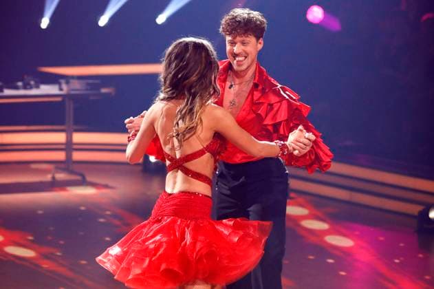 Ann-Kathrin Bendixen mit Valentin Lusin in der achten Live-Show der 17. Staffel der RTL-Tanzshow Let s Dance im MMC Coloneum. Köln, 26.04.2024