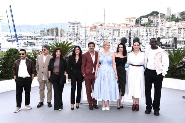 Entertainment Bilder des Tages 77th Cannes Film Festival 2024, Jury Photocall Cannes, 77th Cannes Film Festival 2024, Jury Photocall In the photo: Juan Antonio Bayona, Kore-Eda Hirokazu, Ebru Ceylan, Nadine Labaki, Pier Pierfrancesco Favino, Greta Gerwig, Eva Green, Lily Gladstone, Omar Sy Cannes France Copyright: xIPA ABACAx