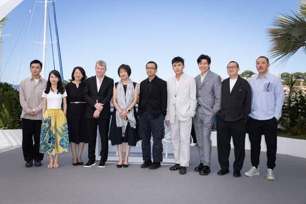 Cannes - An Unfinished Film Photocall Cheng Zhong, guest, Le Xu, Producer Philippe Bober, Yingli Ma, Director Lou Ye, Qin Hao, Huang Xuan, Jian Zeng and Kang Fu attend the An Unfinished Film Photocall at the 77th annual Cannes Film Festival at Palais des Festivals on May 17, 2024 in Cannes, France. Photo by Shootpix ABACAPRESS.COM Cannes France Copyright: xShootpix ABACAx