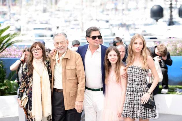 CANNES, FRANCE MAY 17 Talia SHIRE, actress, Francis FORD COPPOLA, director, Roman COPPOLA, Cosima MARS and Romy CROQUET, actress, during the photocall of the film Megalopolis in competition at the 77th Cannes Film Festival at the Palais des Festivals on May 17, 2024 in Cannes, France CELEBRITES 77eme Festival de Cannes Photocall 17 05 2024 ValentinaClaret Panoramic