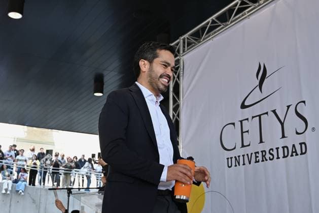 May 22, 2024, Tijuana, Baja California, Mexico: Students from the CETYS University campus gathered to hear long-shot Mexican presidential candidate Jorge Alvarez Maynez of the Citizens Movement Party (MC), where he campaigned for the youth vote in Tijuana, Baja California, Mexico on Wednesday, May 22, 2024. In the university electoral simulation, which was carried out this month in 480 educational establishments in the country, students gave second place preference to Maynez, representing 23.1 percent of total votes. His main rival, Claudia Sheinbaum obtained 63.5 percent of the votes. His campaign objective is to convince Mexico s youth voters that he is the candidate of change and progress. Tijuana Mexico - ZUMAm180 20240522_zip_m180_012 Copyright: xCarlosxA.xMorenox