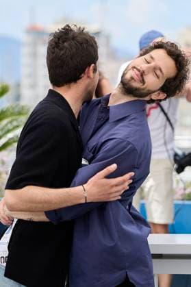 Photocall du film Vivre, Mourir, Renaitre lors du 77eme Festival International du Film de Cannes Giacomo Belmondo a rejoint son frere Victor Belmondo au photocall du film Vivre, Mourir, Renaitre lors du 77eme Festival International du Film de Cannes, au Palais des Festivals à Cannes, France, le 23 mai 2024 Jacovides Moreau Bestimage Photocall for the film Live, Die, Reborn at the 77th edition of the Cannes Film Festival in Cannes, southern France, on May 23, 2024 Cannes France Copyright: xJACOVIDES-MOREAUx xBESTIMAGExJACOVIDES-MOREAUx xBESTIMAGEx