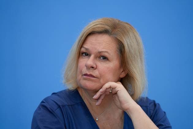 Vorstellung des Verfassungsschutzberichts 2023, Nancy Faeser Pressekonferenz Vorstellung des Verfassungsschutzberichts 2023 mit Bundesministerin des Innern und für Heimat Nancy Faeser und Thomas Haldenwang, Präsident des Bundesamtes für Verfassungsschutz (BfV) in der BPK Berlin Berlin GER