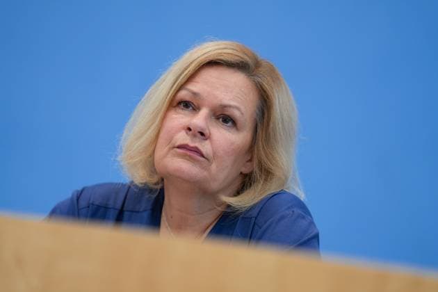 Vorstellung des Verfassungsschutzberichts 2023, Nancy Faeser Pressekonferenz Vorstellung des Verfassungsschutzberichts 2023 mit Bundesministerin des Innern und für Heimat Nancy Faeser und Thomas Haldenwang, Präsident des Bundesamtes für Verfassungsschutz (BfV) in der BPK Berlin Berlin GER