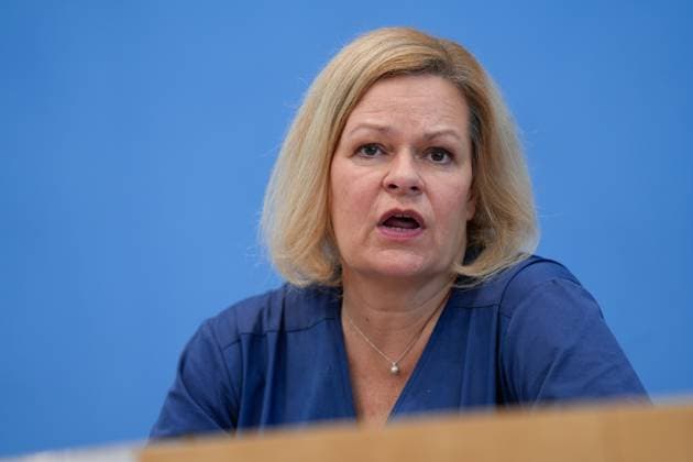 Vorstellung des Verfassungsschutzberichts 2023, Nancy Faeser Pressekonferenz Vorstellung des Verfassungsschutzberichts 2023 mit Bundesministerin des Innern und für Heimat Nancy Faeser und Thomas Haldenwang, Präsident des Bundesamtes für Verfassungsschutz (BfV) in der BPK Berlin Berlin GER