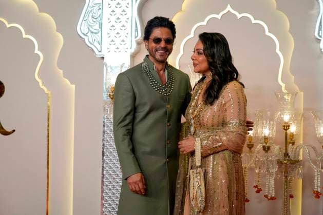 Anant Ambani-Radhika Merchant s wedding Mumbai: Actor Shah Rukh Khan and wife Gauri Khan upon their arrival to attend Anant Ambani and Radhika Merchant s wedding, at Jio World Convention Centre, in Mumbai, Friday, July 12, 2024. (PTI Photo Kunal Patil)(PTI07_12_2024_000289A) Mumbai Maharashtra India Copyright: x-x (PTI07_12_2024_000289A)
