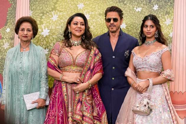 Anant-Radhika s post wedding ceremony Mumbai: Actor Shah Rukh Khan, wife Gauri Khan, daughter Suhana Khan and mother-in-law Savita Chhibber pose for photos upon their arrival to attend Anant Ambani and Radhika Merchant s post wedding ‘Blessing Ceremony’, in Mumbai, Saturday, July 13, 2024. (PTI Photo Kunal Patil) (PTI07_13_2024_000308B) Mumbai Maharashtra India Copyright: xKunalxPatilx (PTI07_13_2024_000308B)