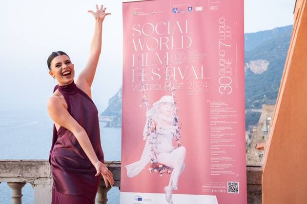 14th Social World Film Festival 2024 in Vico Equense, Italy - 07 Jul 2024 Giovanna Sannino attends the Photocall at the 14th Social World Film Festival 2024. Vico Equense Italy Copyright: xAndreaxGulíx xSOPAxImagesx AGULI_SWFF2024(26)