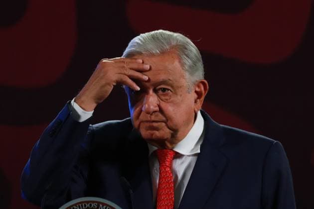Lopez Obrador Celebrates Approval Of Judicial Reform - Mexico City Mexican President Andres Manuel Lopez Obrador, speaks about the approval of the reform of the judiciary as well as the minimization of the peso s fall against the dollar, during the briefing conference at the National Palace. Mexico City, Mexico, September 4, 2024. Lopez Obrador, paused to talk about the reform to the Judicial Branch, which was approved by the Deputies in general, before his appearance with the media and during the same in particular. After it was announced that it would now go to the Senate of the Republic, AMLO congratulated the representatives of Morena and its allies that make up the Chamber of Deputies for this fact, which he considered to be something Copyright: xEyepix ABACAx