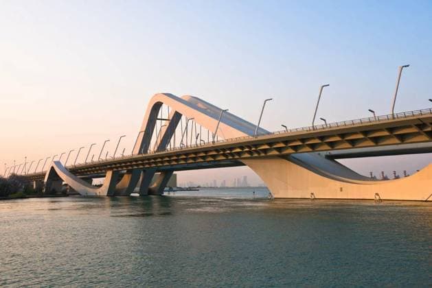 Sheikh Zayed Bridge, Abu Dhabi, UAE, Sheikh Zayed Bridge, Abu Dhabi, United Arab Emirates, Sheikh Zayed Bridge, Abu Dhabi, United Arab Emirates, 20.08.2024, Copyright: xTopdeqx Panthermedia37730590.jpg