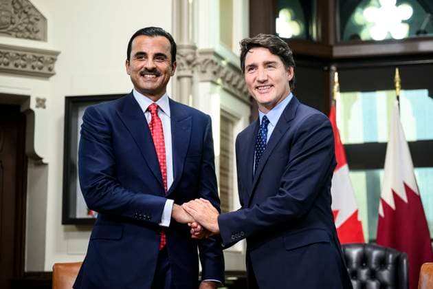 News Bilder des Tages September 17, 2024, Ottawa, On, CAN: Prime Minister Justin Trudeau, right, meets with Sheikh Tamim Bin Hamad Al Thani, Emir of Qatar, in his office on Parliament Hill in Ottawa, on Tuesday, Sept. 17, 2024. Ottawa CAN - ZUMAc35_ 20240917_zaf_c35_094 Copyright: xJustinxTangx