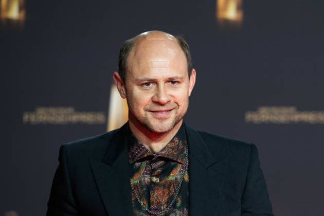 Moritz FUEHRMANN, Führmann, Schauspieler, Roter Teppich, Red Carpet Show, Ankunft, arrival, Verleihung des Deutschen Fernsehpreises, Der Deutsche Fernsehpreis 2024, Deutscher Fernsehpreis 2024 in den MMC Studios Koeln, am 25.09.2024.