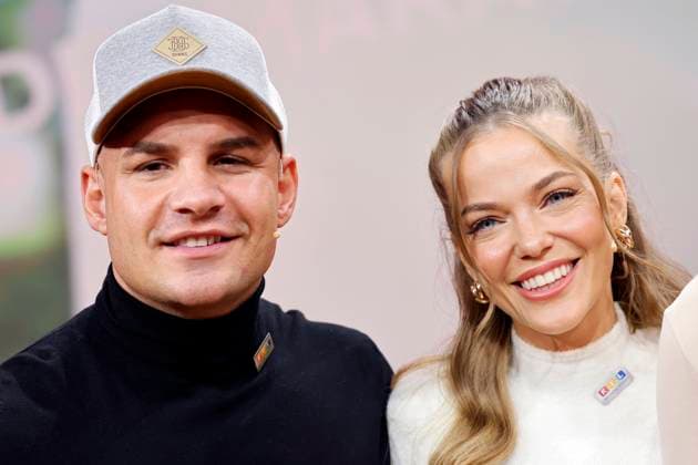 Sänger Pietro Lombardi und seine Verlobte Laura Maria Rypa beim 28. RTL-Spendenmarathon 2023 in den EMG-Studios. In der Villa von Pietro Lombardi (32) und seiner Verlobten Laura Rypa (28) kam es im Oktober 2024 zu einem Polizeieinsatz. Zwischen dem Paar soll es einen heftigen Streit gegeben haben. Die Influencerin hat sich nach Eintreffen der Einsatzkräfte in eine Klinik begeben. Hürth, 17.11.2023 NRW Deutschland Copyright: xChristophxHardtx