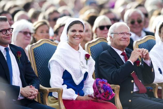 Prins Daniel, kronprinsessan Victoria, kung Carl XVI Gustaf, Victoriadagen i Borgholm, Öland 2013-07-14 (c) WIXTRÖM PETER Aftonbladet IBL Bildbyra * * * EXPRESSEN OUT * * * AFTONBLADET 85326 kungahus Sverige x2512x Copyright: xPeterxWixtröm Aftonbladet TTx