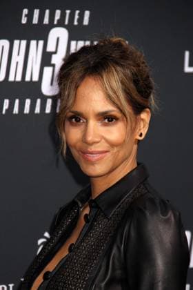 Halle Berry 05 15 2019 John Wick: Chapter 3 - Parabellum Premiere held at the TCL Chinese Theatre in Hollywood, CA Photo by Kazuki Hirata HollywoodNewsWire.co EDITORIAL USE ONLY Copyright: xHollywoodNewsWire.cox KazukixHiratax xHollywoodNewsWirx hnphotos078286