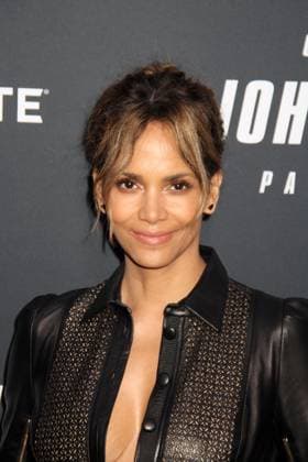 Halle Berry 05 15 2019 John Wick: Chapter 3 - Parabellum Premiere held at the TCL Chinese Theatre in Hollywood, CA Photo by Kazuki Hirata HollywoodNewsWire.co EDITORIAL USE ONLY Copyright: xHollywoodNewsWire.cox KazukixHiratax xHollywoodNewsWirx hnphotos078298