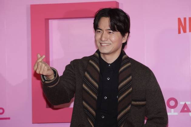 S. Korean actor Lee Jin-wook S. Korean actor Lee Jin-wook South Korean actor Lee Jin-wook poses for a photo during a showcase for Netflix s Squid Game Season 2 at Dongdaemun Design Plaza in Seoul on Dec. 9, 2024. The series is set to premiere on Dec. 26. (Yonhap) 2024-12-10 16:20:14 < 1980-2024 YONHAPNEWS AGENCY. .> ¼¿ïƯº°½Ã EDITORIAL USE ONLY Copyright: xx PYH2024121007350034400 YonhapxNewsx yonphotos236504