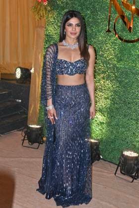 Mumbai, India, 6, FEBRUARY, 2025: Priyanka Chopra, joined by Nick Jonas, Anusha Dandekar, and Madhu Chopra, made a stunning appearance at her brother s sangeet ceremony. The glamorous gathering radiated celebration vibes, with the Jonas family adding an international charm to the festivities. Copyright: xx