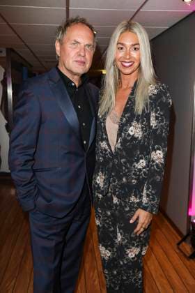 Uwe Ochsenknecht mit Freundin Kirsten Kiki Viebrock zu Gast bei der Premierenparty nach der Weltpremiere des Kino Films Ich war noch niemals in New York am Mittwoch 09.10.2019 im Cinedom in Koeln NRW Deutschland