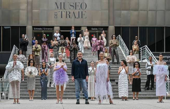 February 18, 2025, Madrid, Madrid, SPAIN: The Museo del Traje in Madrid has hosted the fashion show by designer Duyos, where the designer presents TECNO, his autumn-winter 2025-2026 collection. The designer is parading for the first time outside MBFWMadrid and he does so with a carefully crafted and groundbreaking staging and a clear message to combat ageism and defend that beauty is diverse and ageless. On this unique catwalk at the Museo del Traje, with its imposing main staircase as its cornerstone, more than 40 models, aged between 18 and 64, will showcase the firm s new proposals. Duyos gives visibility to women over 50 who were no longer active, recovering some of the protagonists of his shows in the 90s and 2000s. Among them, Laura S - ZUMAz108 20250218_znp_z108_086 Copyright: xRichardxZubelzux