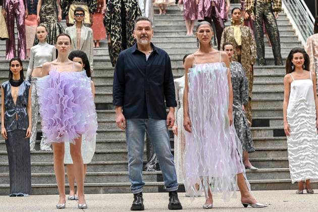 February 18, 2025, Madrid, Madrid, SPAIN: The Museo del Traje in Madrid has hosted the fashion show by designer Duyos, where the designer presents TECNO, his autumn-winter 2025-2026 collection. The designer is parading for the first time outside MBFWMadrid and he does so with a carefully crafted and groundbreaking staging and a clear message to combat ageism and defend that beauty is diverse and ageless. On this unique catwalk at the Museo del Traje, with its imposing main staircase as its cornerstone, more than 40 models, aged between 18 and 64, will showcase the firm s new proposals. Duyos gives visibility to women over 50 who were no longer active, recovering some of the protagonists of his shows in the 90s and 2000s. Among them, Laura S - ZUMAz108 20250218_znp_z108_115 Copyright: xRichardxZubelzux