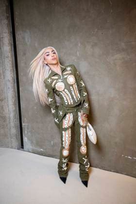 Photocall of the Off White fashion show, at the headquarters of the French Communist Party PCF , Fashion Collection Ready to Wear Fall Winter 2025 2026 at Paris Fashion Week PFW Bilal Hassani at the photocall of the Off White fashion show, at the headquarters of the French Communist Party PCF , Fashion Collection Ready to Wear Fall Winter 2025 2026 at Paris Fashion Week PFW , in Paris, France, March 6, 2025 Pierre Perusseau Bestimage Photocall of the Off White fashion show, at the headquarters of the French Communist Party PCF , Fashion Collection Ready to Wear Fall Winter 2025 2026 during Paris Fashion Week PFW , in Paris, France, March 6, 2025 Paris France Copyright: xPerusseaux-xDaxSilvax xBestimagexPerusseaux-xDaxSilvax xBestimagex