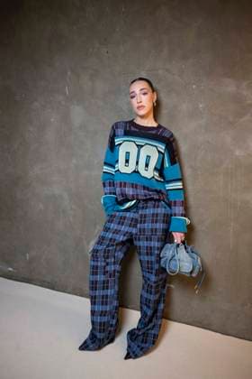 Photocall of the Off White fashion show, at the headquarters of the French Communist Party PCF , Fashion Collection Ready to Wear Fall Winter 2025 2026 at Paris Fashion Week PFW Ginevra Mavilla at the photocall of the Off White fashion show, at the headquarters of the French Communist Party PCF , Fashion Collection Ready to Wear Fall Winter 2025 2026 at Paris Fashion Week PFW , in Paris, France, March 6, 2025 Pierre Perusseau Bestimage Photocall of the Off White fashion show, at the headquarters of the French Communist Party PCF , Fashion Collection Ready to Wear Fall Winter 2025 2026 during Paris Fashion Week PFW , in Paris, France, March 6, 2025 Paris France Copyright: xPerusseaux-xDaxSilvax xBestimagexPerusseaux-xDaxSilvax xBestimagex