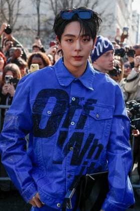Arrivals at the Off White fashion show, at the headquarters of the French Communist Party PCF , Fashion Collection Ready to Wear Fall Winter 2025 2026 at Paris Fashion Week PFW Poompat Iam samang at arrivals at the Off White fashion show, at the headquarters of the French Communist Party PCF , Fashion Collection Ready to Wear Fall Winter 2025 2026 at Paris Fashion Week PFW , in Paris, France, March 6, 2025 Christophe Clovis Bestimage Arrivals at the Off White fashion show, at the headquarters of the French Communist Party PCF , Fashion Collection Ready to Wear Fall Winter 2025 2026 during Paris Fashion Week PFW , in Paris, France, March 6, 2025 Paris France Copyright: xChristophexClovisx xBestimagexChristophexClovisx xBestimagex