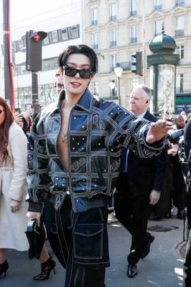 Arrivals at the Off White fashion show, at the headquarters of the French Communist Party PCF , Fashion Collection Ready to Wear Fall Winter 2025 2026 at Paris Fashion Week PFW Song Min gi at the arrivals at the Off White fashion show, at the headquarters of the French Communist Party PCF , Fashion Collection Ready to Wear Fall Winter 2025 2026 at Paris Fashion Week PFW , in Paris, France, March 6, 2025 Christophe Clovis Bestimage Arrivals at the Off White fashion show, at the headquarters of the French Communist Party PCF , Fashion Collection Ready to Wear Fall Winter 2025 2026 during Paris Fashion Week PFW , in Paris, France, March 6, 2025 Paris France Copyright: xChristophexClovisx xBestimagexChristophexClovisx xBestimagex