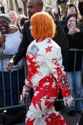 Arrivals at the Off White fashion show, at the headquarters of the French Communist Party PCF , Fashion Collection Ready to Wear Fall Winter 2025 2026 at Paris Fashion Week PFW Ice Spice at arrivals at the Off White fashion show, at the headquarters of the French Communist Party PCF , Fashion Collection Ready to Wear Fall Winter 2025 2026 at Paris Fashion Week PFW , in Paris, France, March 6, 2025 Christophe Clovis Bestimage Arrivals at the Off White fashion show, at the headquarters of the French Communist Party PCF , Fashion Collection Ready to Wear Fall Winter 2025 2026 during Paris Fashion Week PFW , in Paris, France, March 6, 2025 Paris France Copyright: xChristophexClovisx xBestimagexChristophexClovisx xBestimagex
