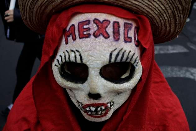 March 26, 2025, Mexico City, Cdmx, Mexico: Mothers, fathers, relatives, and classmates of the 43 students from Ayotzinapa, Guerrero, demonstrate on Paseo de la Reforma Avenue to demand that the government of Claudia Sheinbaum resolve the forced disappearance of the students, which occurred 10 years ago; the Mexican Army, the municipal police, and organized crime are being blamed for this incident. Mexico City Mexico - ZUMAp204 20250326_zip_p204_017 Copyright: xJosuexPerezx