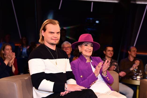 Wilson Gonzalez Ochsenknecht und seine Grossmutter Baerbel Wierichs zu Gast bei der NDR Talk Show am 4.04.2025 in Hamburg NDR Talk Show am 4.04.2025 in Hamburg