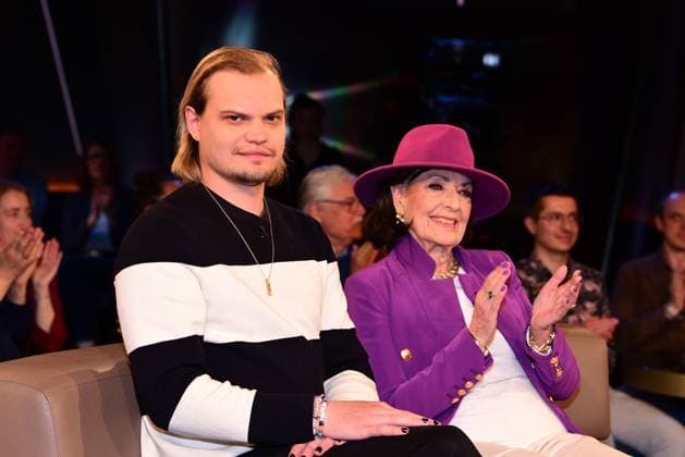 Wilson Gonzalez Ochsenknecht und seine Grossmutter Baerbel Wierichs zu Gast bei der NDR Talk Show am 4.04.2025 in Hamburg NDR Talk Show am 4.04.2025 in Hamburg