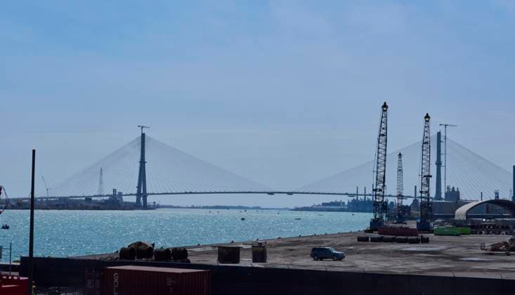 April 17, 2025, Detroit, Michigan, USA: Spanning the Detroit River, The Gordie Howe International Bridge will connect southern Detroit, Michigan, USA and Windsor, Ontario, Canada when completed in 2025. Thursday, April 17, 2025 Detroit USA - ZUMAg216 20250417_znp_g216_007 Copyright: xDominicxGwinnx