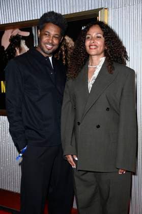 Sekou Neblett und Joy Denalane bei der Premiere der ARD Doku-Serie Max & Joy - Komm näher in der Astor Film Lounge. Berlin, 07.05.2025