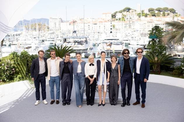 The Wonderers , Photocall in Cannes, 15.05.2025 Cannes, Frankreich - 15.5.2024: Martin Playoust, Nicolas Tzipine, FŽlix Kysyl, Angelina Woreth, MŽlanie Laurent, Josephine Japy, Sarah Pachoud, Pierre-Yves Cardinal, Antoine Playoust während des Photocall zu QUI BRILLE AU COMBAT (THE WONDERERS) während der 78. Internationalen Filmfestspiele von Cannes. Die Filmfestspiele finden vom 13. bis 24. Mai 2025 statt. Cannes Palais des Festivals et des Cong Frankreich Copyright: xChristianxEnderx