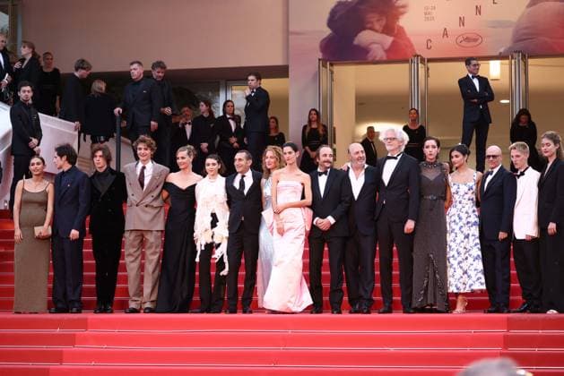 Cannes - La Venue de l Avenir Screening JD Paul Kircher, Vassili Schneider, Raïka Hazanavicius, Vassili Schneider, Abraham Wapler, Ariadna Cabrol, Zinedine Soualem, Cécile de France, Julia Piaton, Vincent Macaigne, Santiago Amigorena, Suzanne Lindon, Cédric Klapisch, Sara Giraudeau, Cassandra Cano, Bruno Levy and Valentin Campagne attend the red carpet and screening of La Venue de l Avenir in Cannes, France, on May 22, 2025, as part of the Cannes Film Festival. Photo by Jerome Domine ABACAPRESS.COM Cannes France Copyright: xDominexJerome ABACAx